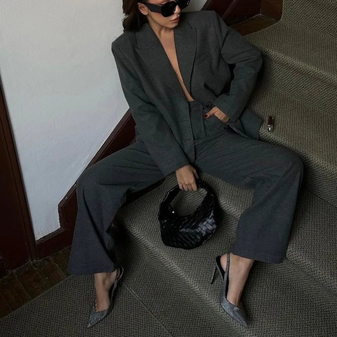 Palazzo Pantolon Altına Nasıl Ayakkabı Giyilir?